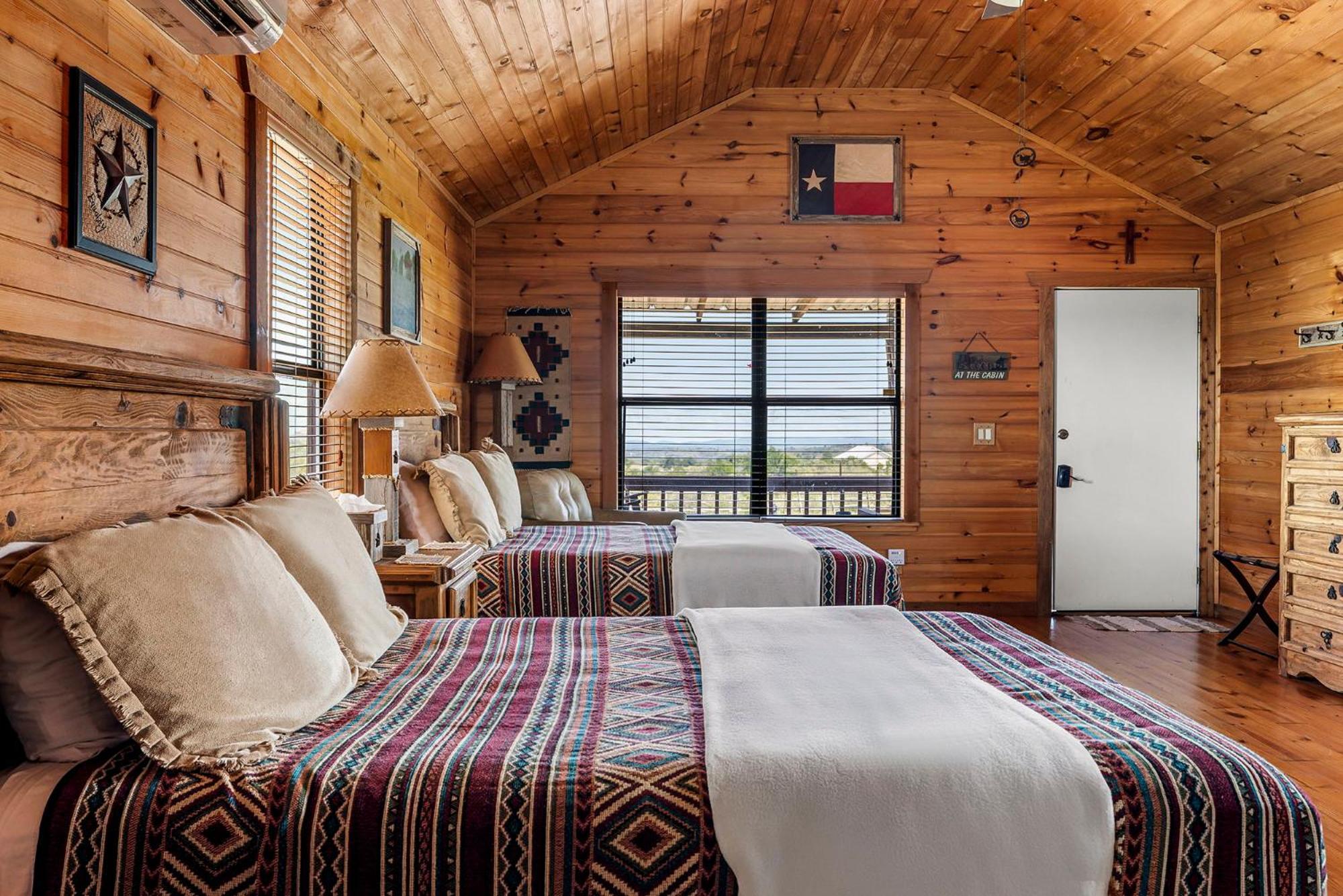 Enchanted Rockview Cabins Crabapple Phòng bức ảnh