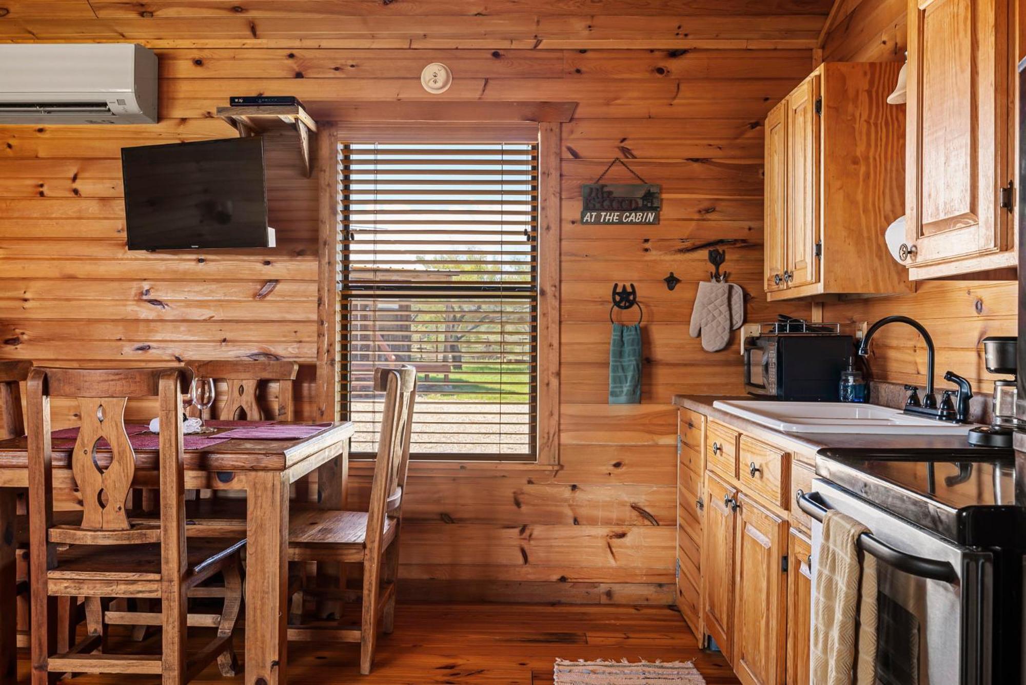 Enchanted Rockview Cabins Crabapple Phòng bức ảnh
